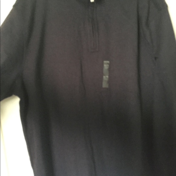 Van Heusen pull over sweater - Picture 2 of 3